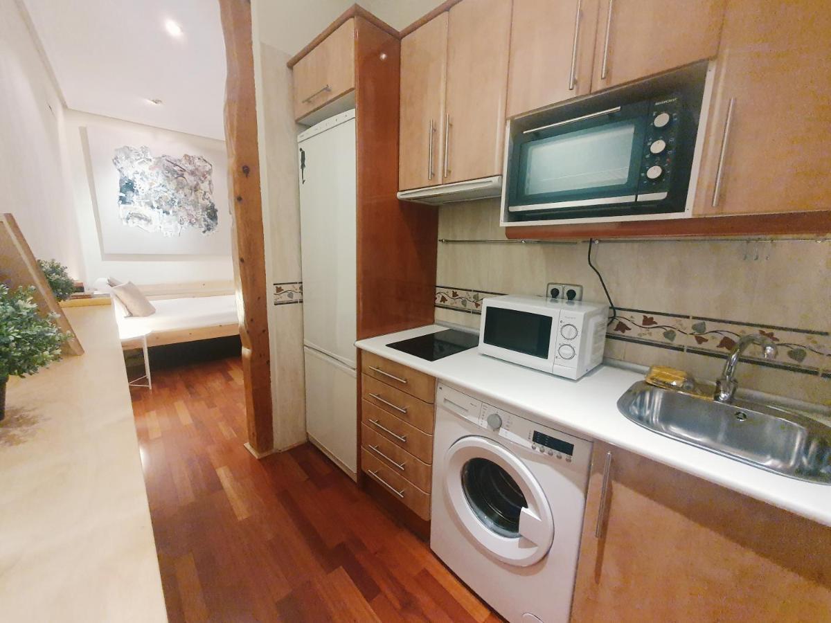 Enjoy A Cosy Studio In Malasana Bar Madrid Extérieur photo