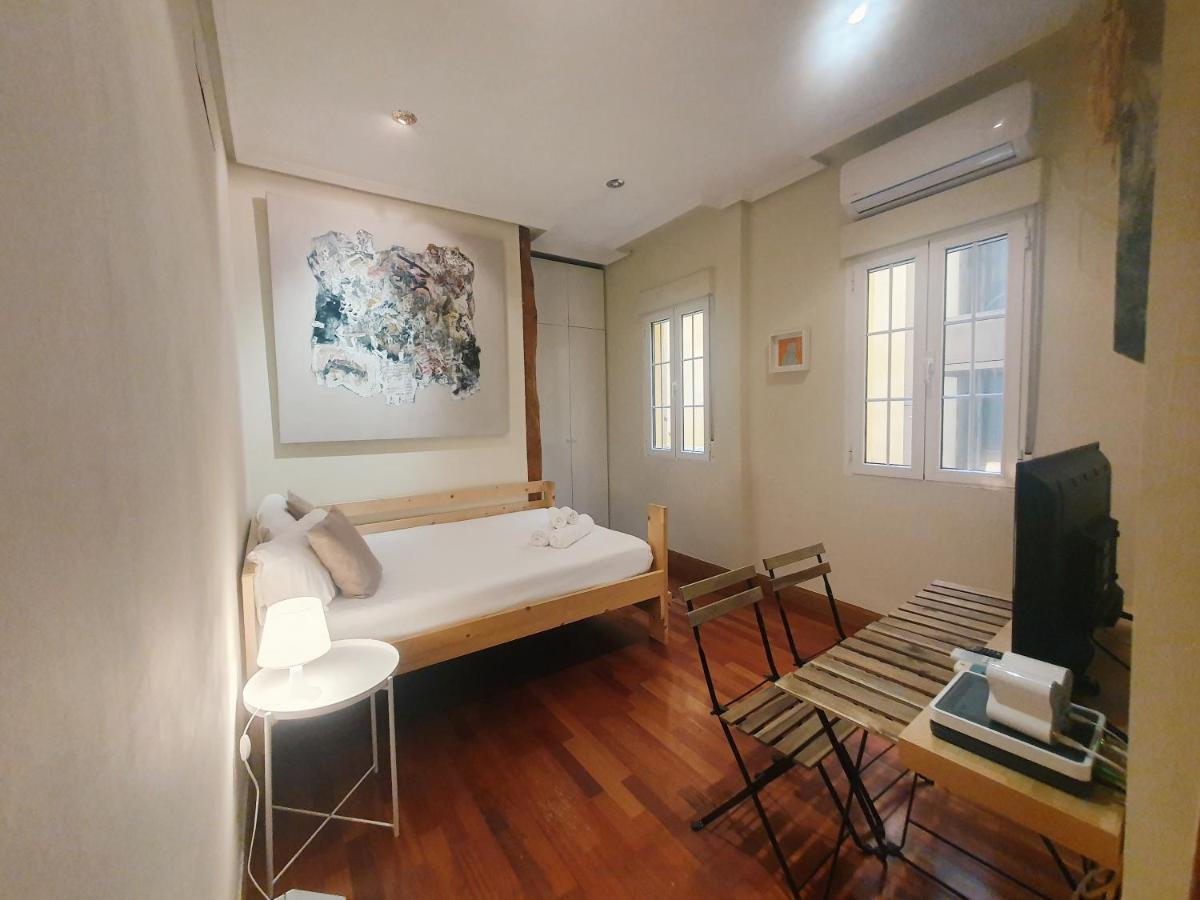Enjoy A Cosy Studio In Malasana Bar Madrid Extérieur photo